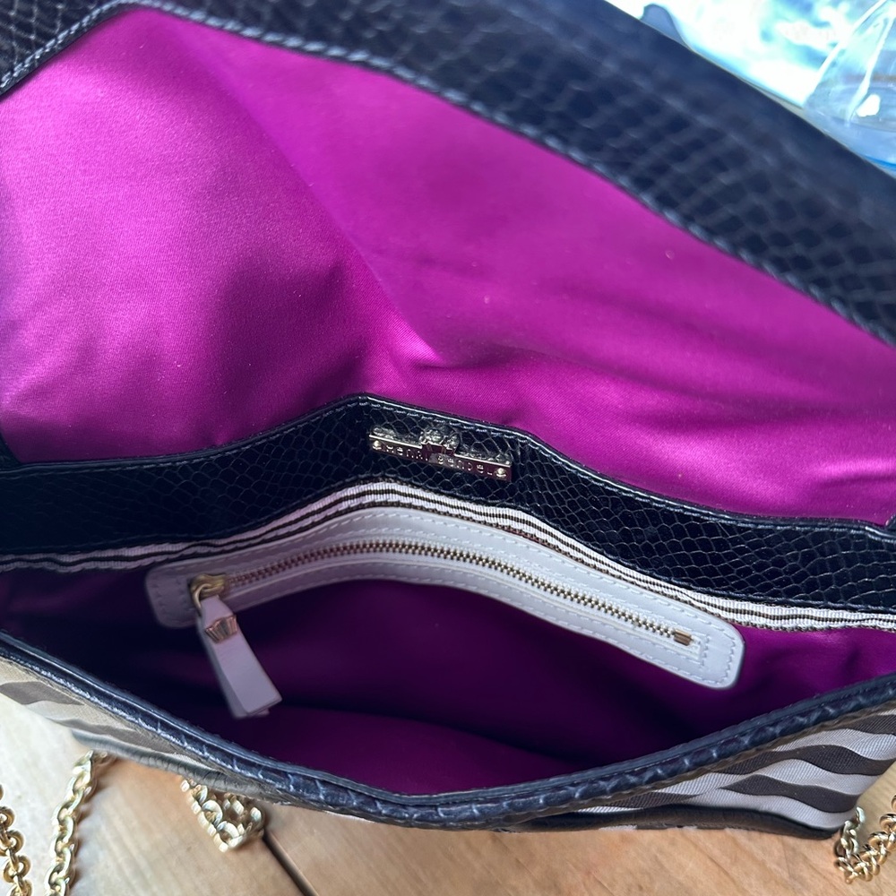 HENRI BENDEL CLUTCH Crossbody with Chain - Picture 3 of 5